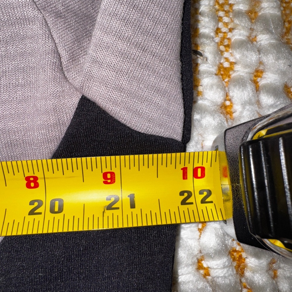Patagonia Women's Textured Pullover in Light Purple Large - Picture 6 of 7